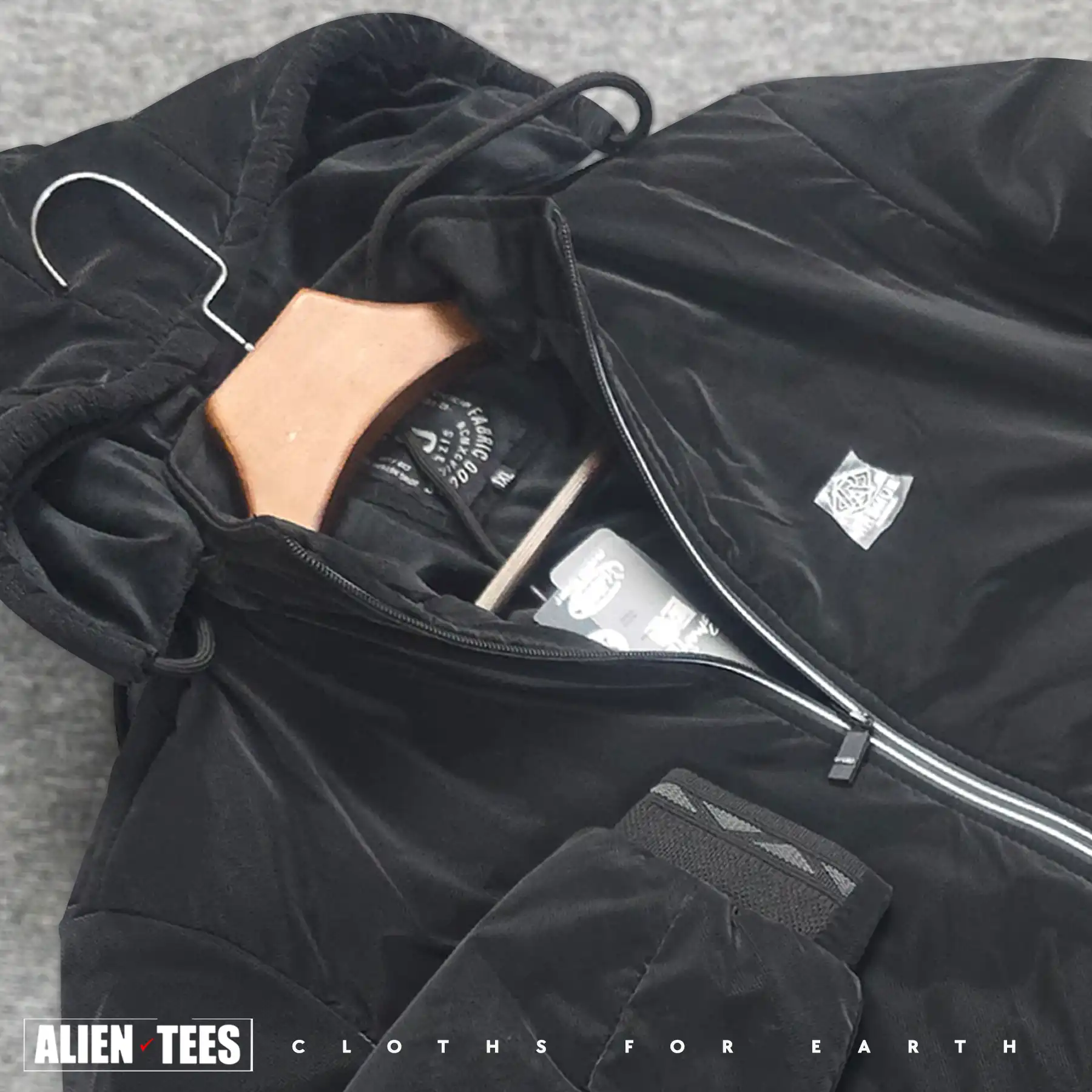 7W20 Obsidian Black - Stealth Quell Padded