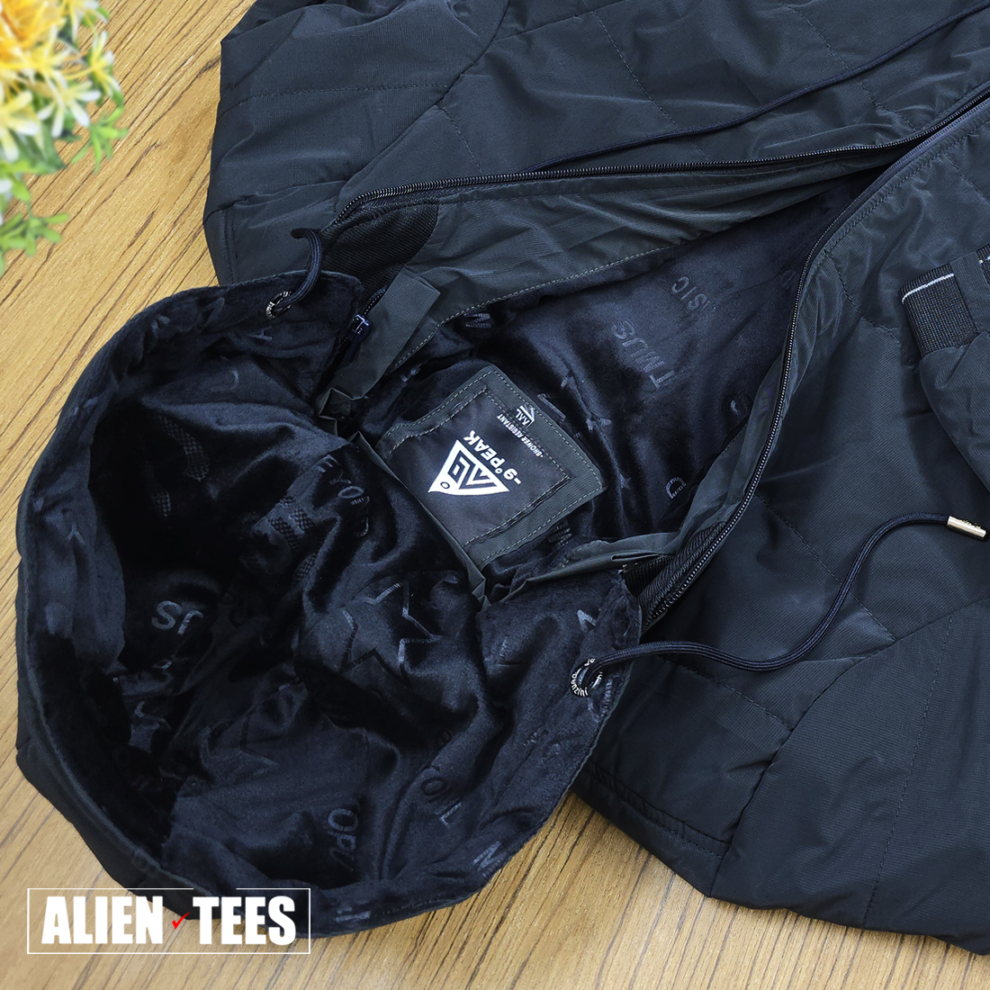 W46 Arctic Black GlossCrest Jacket